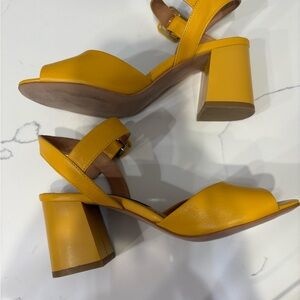 Chic Mustard Block Heel Sandals